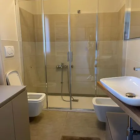 Cima Mandria 호텔 *